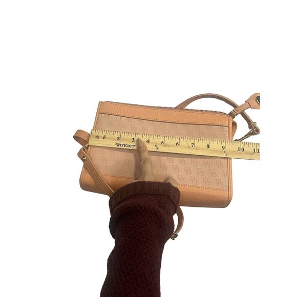 Vintage Salmon Colored Dooney & Bourke Cross Body Purse Bag - Picture 8 of 16